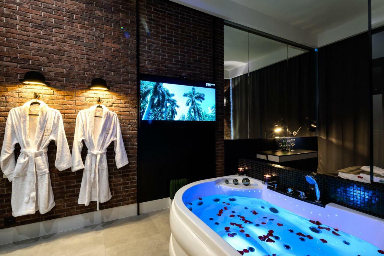 קרקוב Starowislna Vip Apartamenty Jacuzzi מראה חיצוני תמונה
